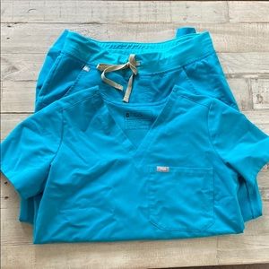 Figs Teal scrubs - Catarina top + Zamora joggers